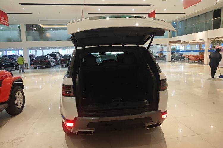 Used Land Rover Range SportNew Energy 2018 P400e Trunk