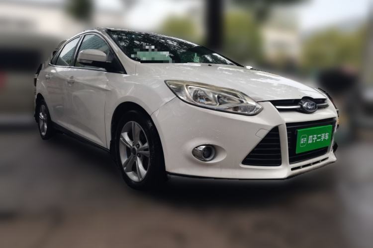 Used Ford Focus 2012 Sedan 1.6L Automatic Fashion Edition