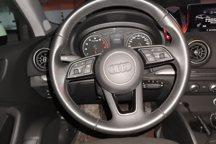 Used Audi A3 2019 Limousine 35 TFSI Ambition China VI Steering Wheel