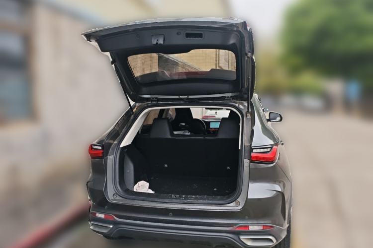 Used CHANGAN OSHAN X5 2021 1.6L CVT Luxury Model