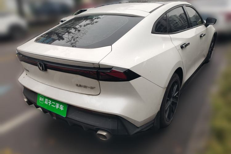 Used CHANGAN UNI-V 2023 1.5T Prestige Model
