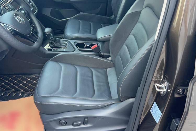 Used Volkswagen Tiguan L 2017 380TSI Automatic All-Wheel-Drive Luxury Edition