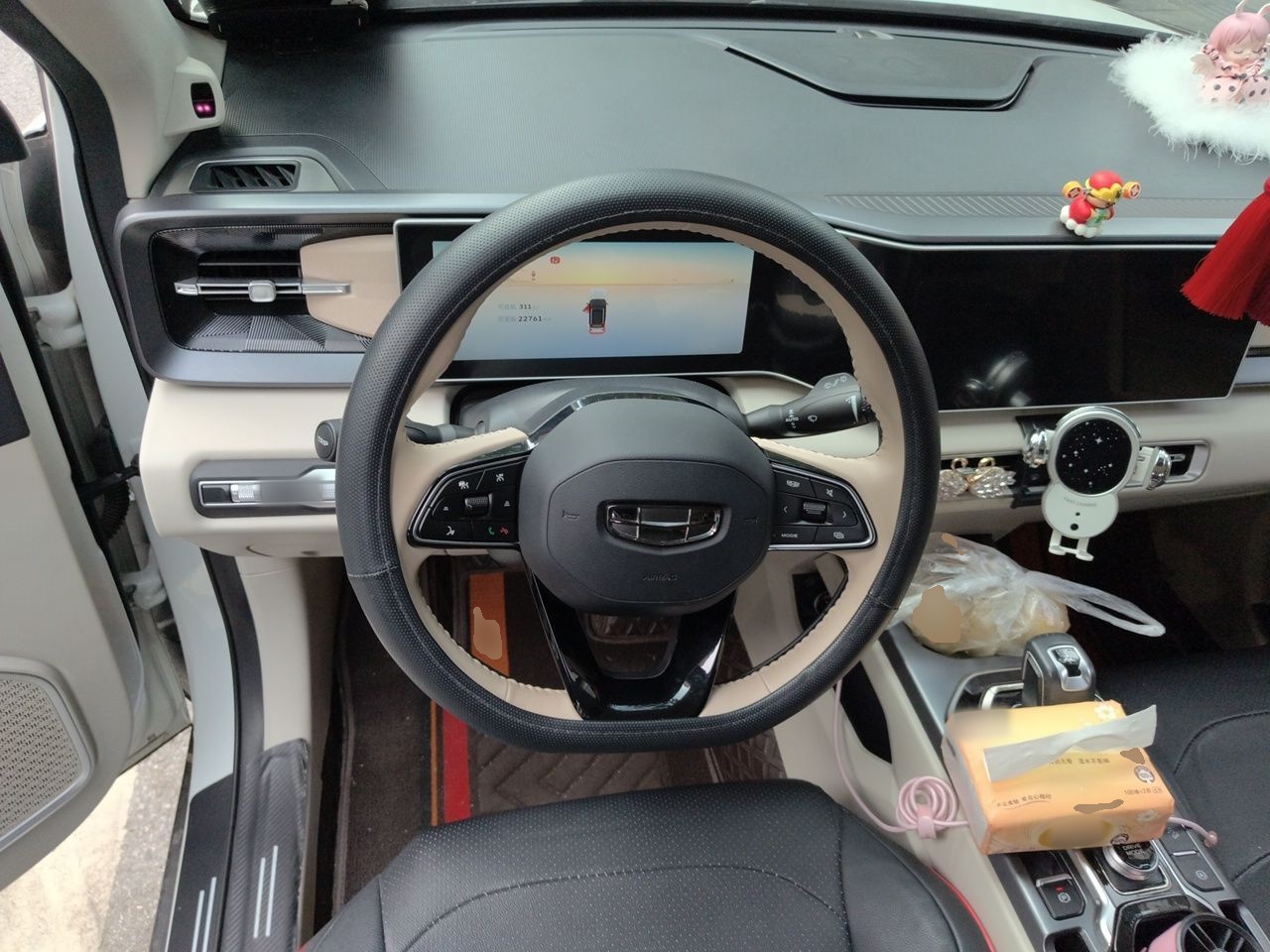 Geely Auto icon 2023 1.5TD Chocolate Luxe Edition — снимка 10