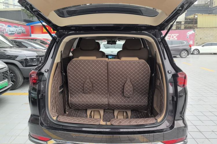 Used Wuling Victory 2023 2.0L DHT Luxury Edition
