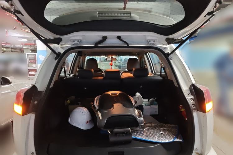 Used Toyota RAV4 2016 2.0L CVT Two-Wheel Drive Fashion Edition China V Standard Trunk