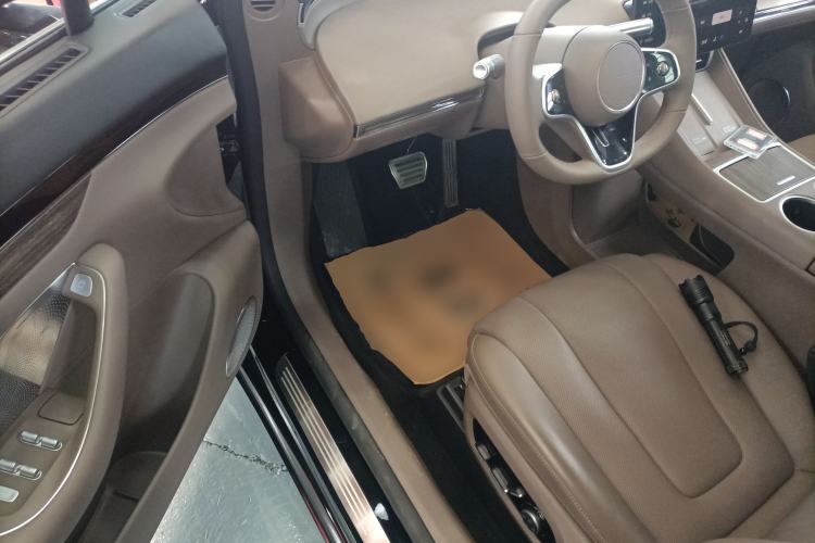 Used Hima Luxeed R7 2025 Range-Extended Version 360 km Max
