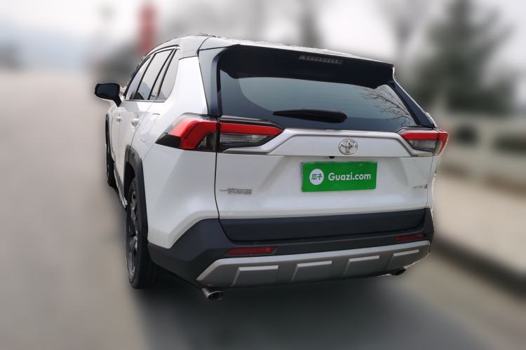 Used Toyota RAV4 2022 2.0L CVT Four-Wheel Drive Premium Edition