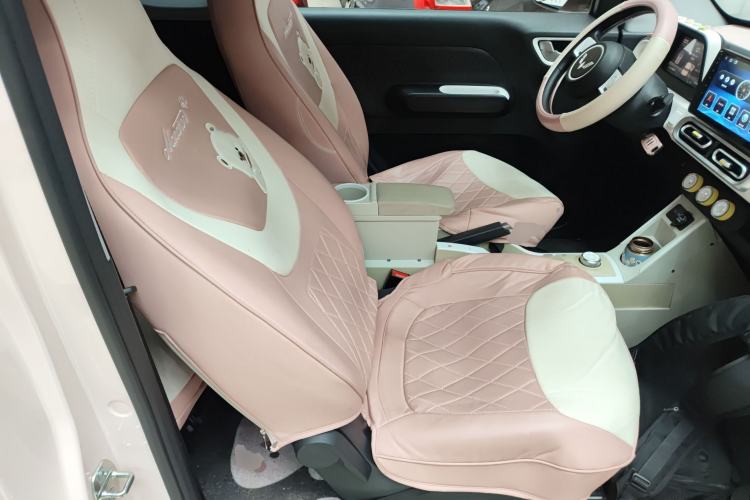 Used Wuling Hongguang MINIEV 2024 3rd Generation 215km Youth Edition Right Front Seat