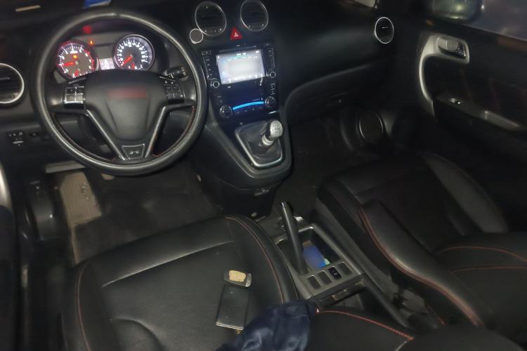 Used Haval H6 2014 Upgraded Model 1.5T Manual Two-Wheel Drive Elite Version
