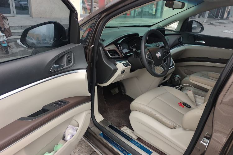 Used Buick GL8 2023 Land Executive Class Smart Enjoyment Model
