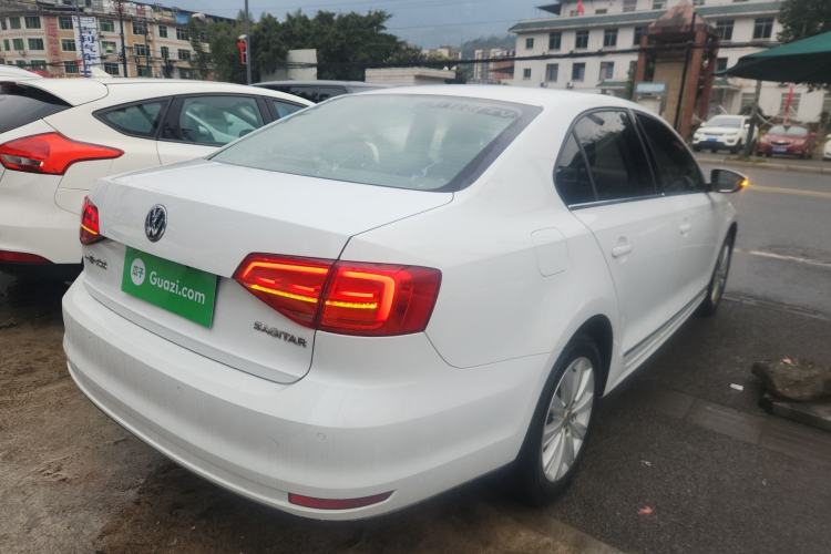 Used Volkswagen Sagitar 2015 1.6L Manual Comfort Model Rear Right 45 Deg