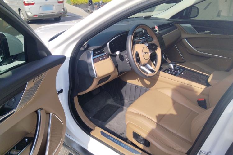 Used Jaguar XFL 2024 2.0T P250 Two-Wheel Drive Prestige Luxury Edition