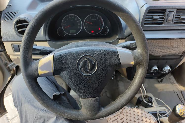 Used Dongfeng Xiaokang C37 2012 1.4L Standard Edition DK13-06
