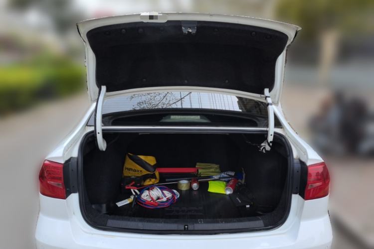 Used Volkswagen Bora 2017 1.6L Automatic Fashion Model