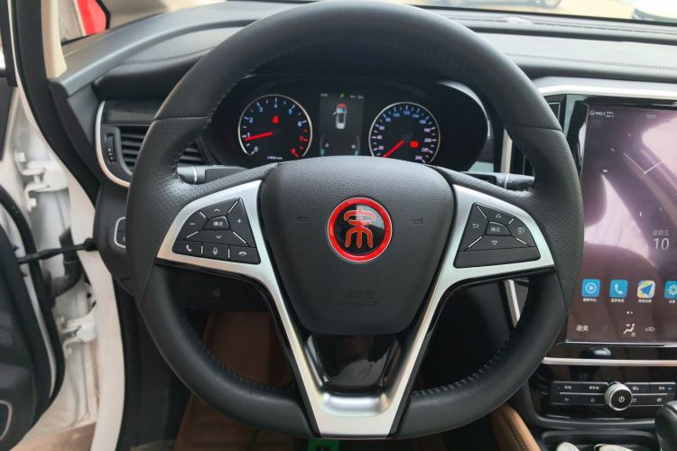 Used BYD Song MAX 2018 1.5T Automatic Smart Connect Luxury 6-Seater Steering Wheel