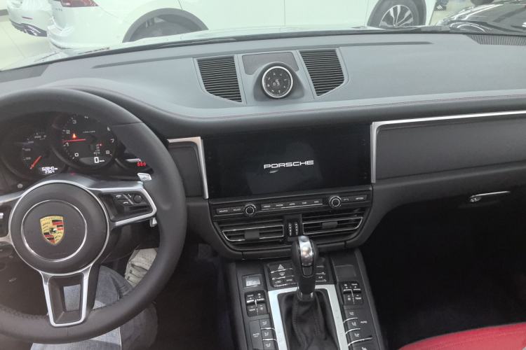 Used Porsche Macan 2021 Macan 2.0T
