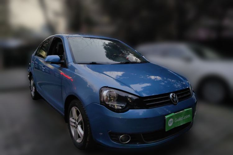 Used Volkswagen Polo 2011 Jingqu 1.6L Manual - Real Cool Edition
