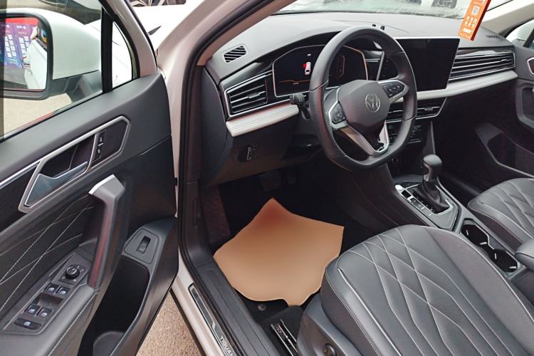 Used Volkswagen Tiguan L 2024 300TSI Automatic Two-Wheel Drive Smart Edition
