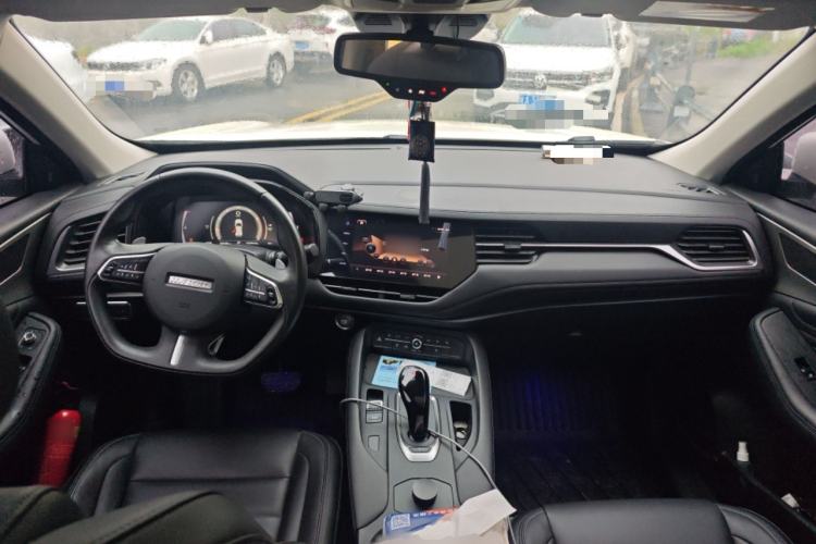 Used Haval F7 2020 1.5T Two-Wheel Drive i-Type Center Console