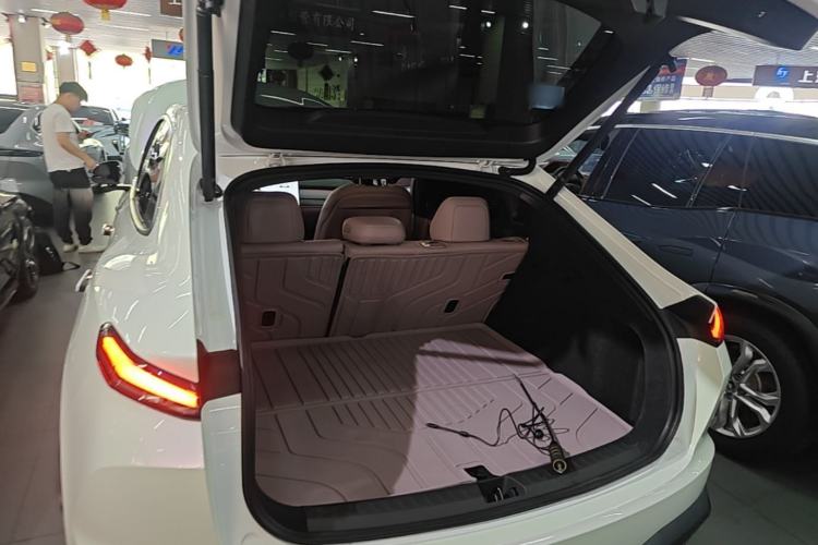 Used ONVO L60 2024 60 kWh Rear-Drive Version
