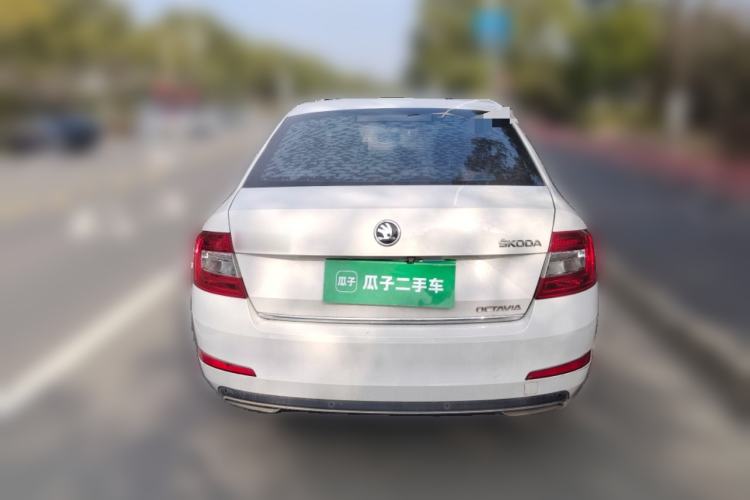 Used Skoda Octavia 2017 1.6L Automatic Smart Drive Edition
