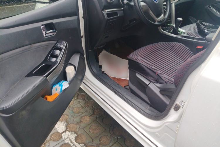 Used Venucia T70 2016 1.6L Manual Ruixing Edition