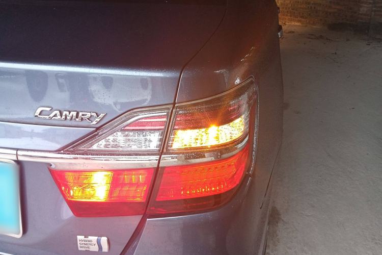 Used Toyota Camry 2015 Dual-Engine 2.5 HG Luxury Navigation Edition