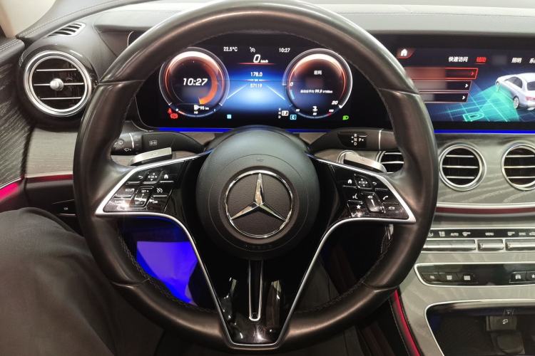 Used Mercedes-Benz E-Class 2022 Second Facelift E 300 L Fashion Edition
