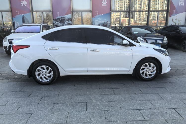 Used Hyundai Verna (new generation) 2020 1.4L Manual GLS Cool Edition