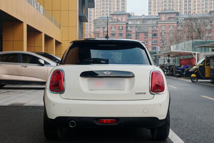 Used MINI MINI 2021 1.5T COOPER Classic Edition Five-Door Version