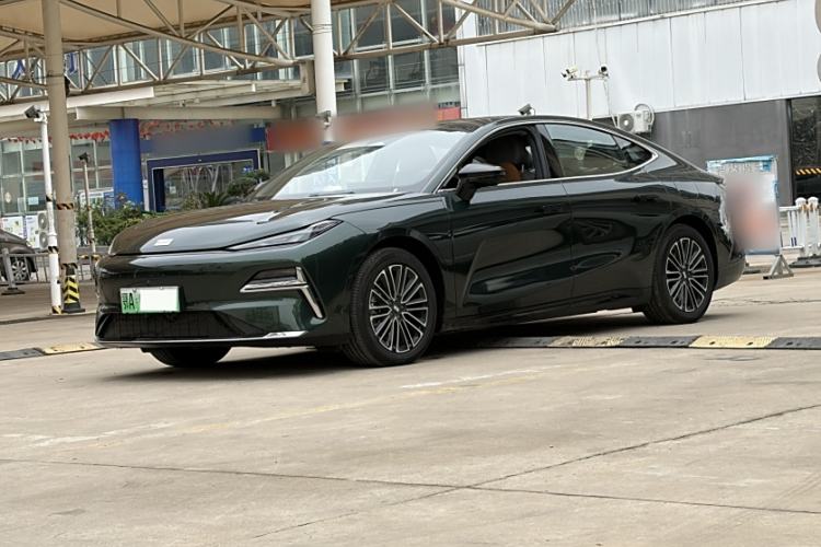 Used Geely Galaxy 8 2025 130km EM-i Deluxe Edition