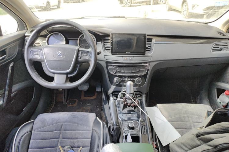 Used Peugeot 508 2012 2.0L Automatic Luxury Edition Center Console