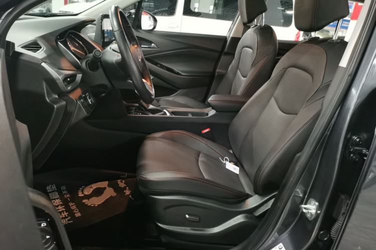 Used Chevrolet Orlando 2020 Light Hybrid Redline 530T Automatic Enjoyment Edition (5+2 Models)