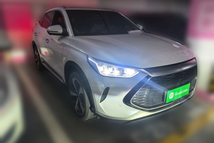 Used BYD Song PLUS New Energy 2021 DM-i 110KM Flagship PLUS Front Right 45 Deg