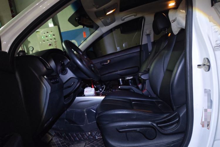 Used Kia KX3 2015 1.6L Automatic Two-Wheel Drive DLX Left Front Seat