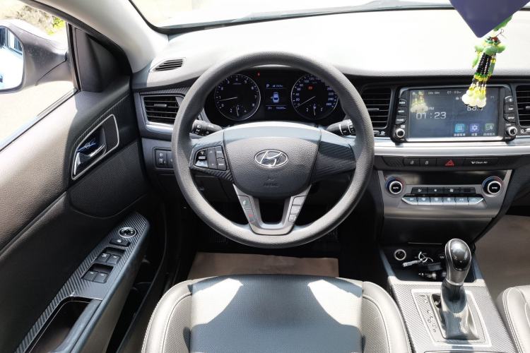 Used Hyundai Mistra 2017 1.6T Automatic Smart GLS China V Standard Steering Wheel