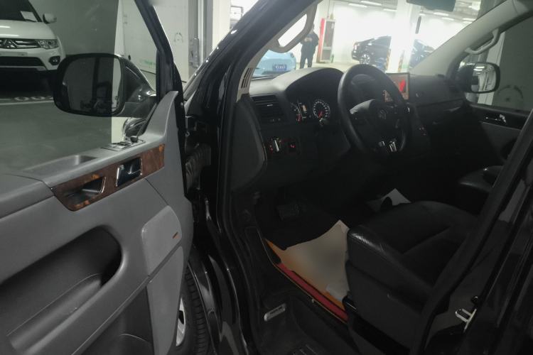 Used Volkswagen Multivan 2012 2.0 TSI Two-Wheel-Drive Luxury Edition Driver Seat