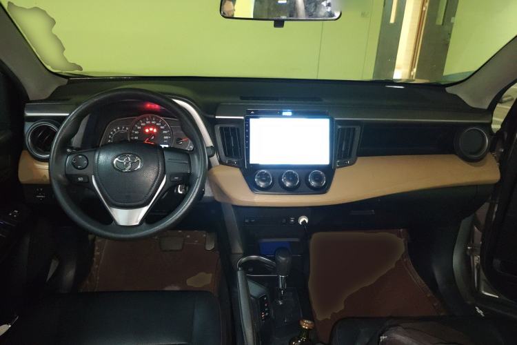 Used Toyota RAV4 2016 2.0L CVT Two-Wheel Drive Urban Edition China V Standard
