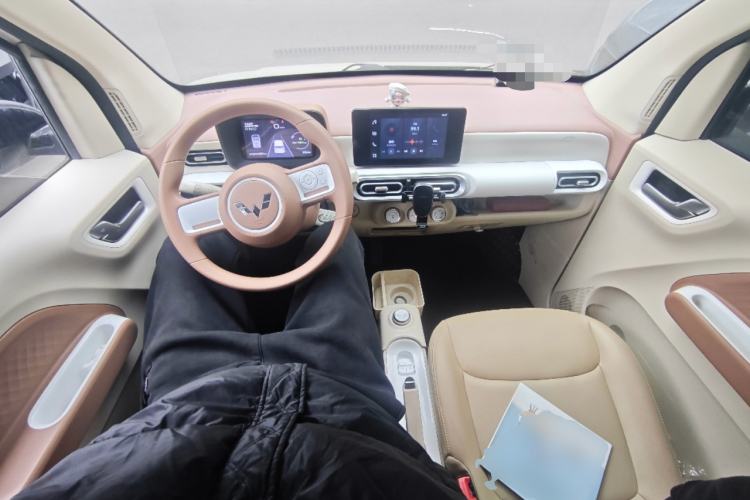 Used Wuling Hongguang MINIEV 2024 3rd Generation 215km Advanced Version Center Console
