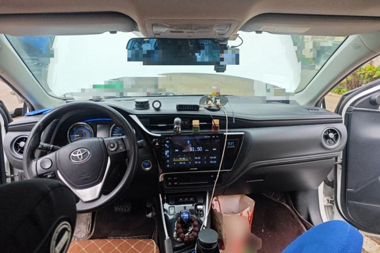 Used Toyota Corolla 2017 Revised Dual-Engine 1.8L E-CVT Leading Edition
