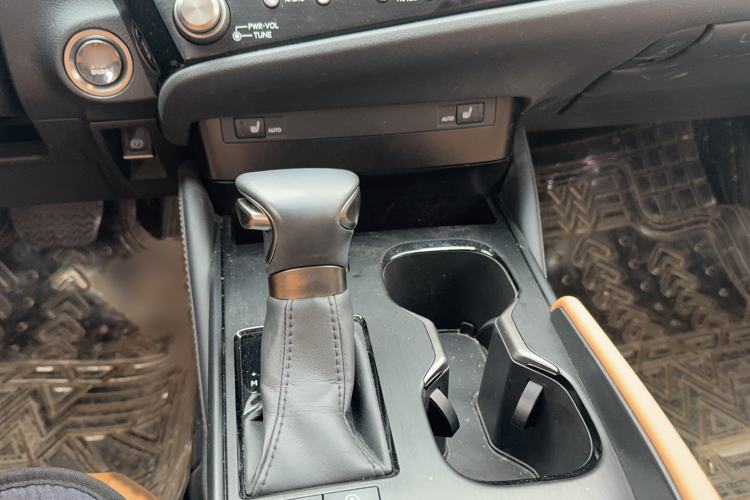 Used Lexus ES 2022 200 Excellence Edition