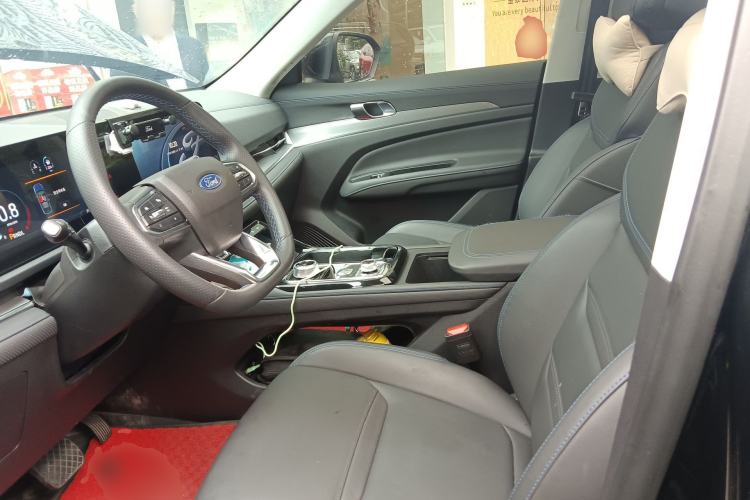 Used Ford Equator Sport 2025 EcoBoost 170 Platinum Edition Left Front Seat