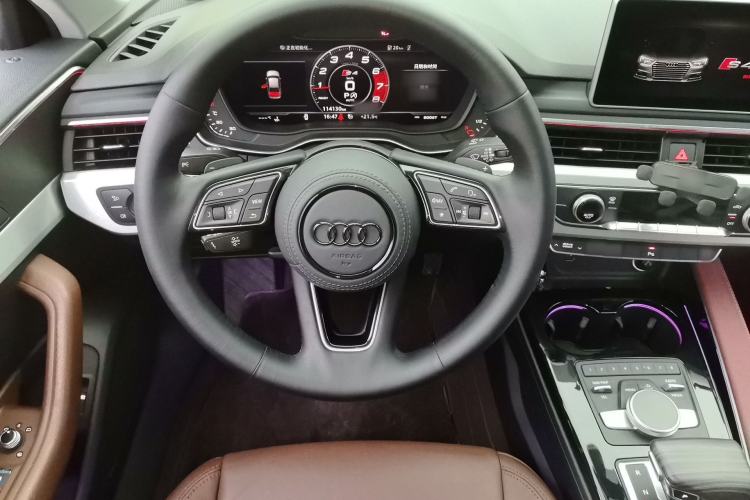 Used Audi A4L 2018 30th Anniversary Edition 40 TFSI Fashion Model Steering Wheel