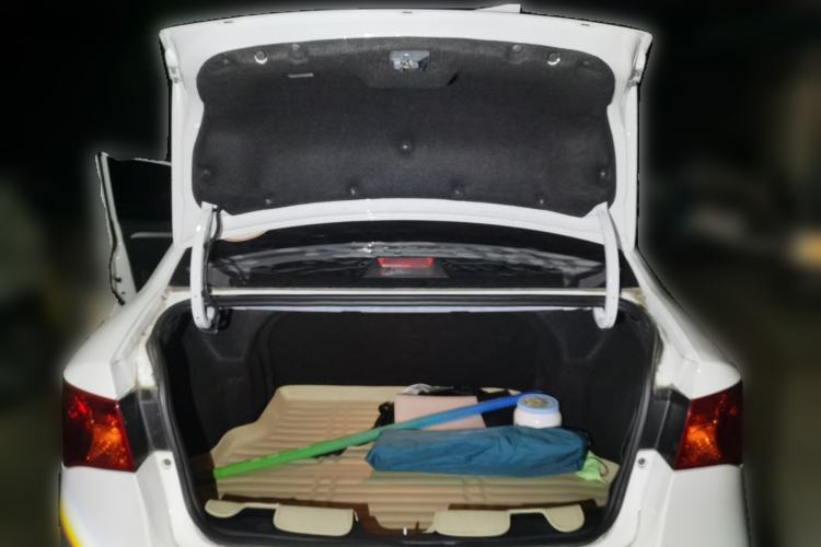 Used Roewe 350 2015 1.5L Manual Luxury Sunroof Edition
