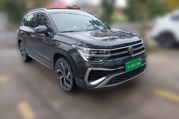 Used Volkswagen Tharu 2023 300TSI Two-Wheel-Drive Full Moon Edition Front Right 45 Deg