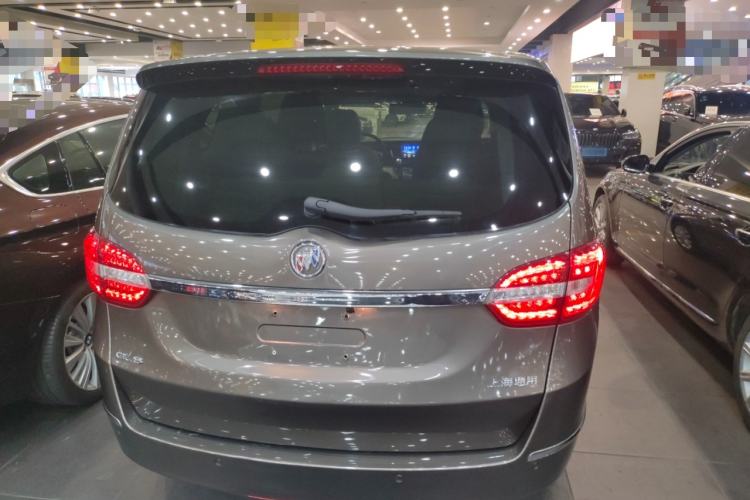 Used Buick GL8 2015 2.4L Luxury Business Premium Edition
