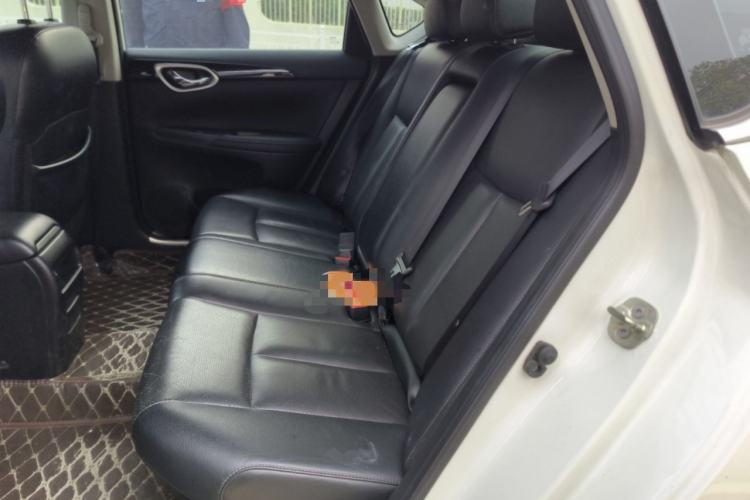 Used Nissan Sylphy 2019 1.6XV CVT Smart Connect Luxury Edition China V Standard Interior 4