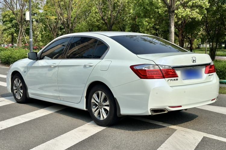 Used Honda Accord 2015 2.0L LX Comfort Edition Exterior 3