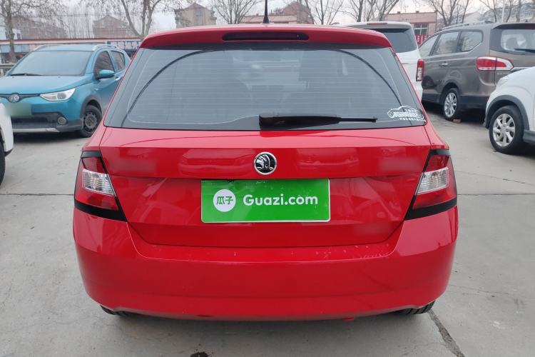 Used Skoda Fabia 2015 1.4L Automatic Front-Drive Model Rear