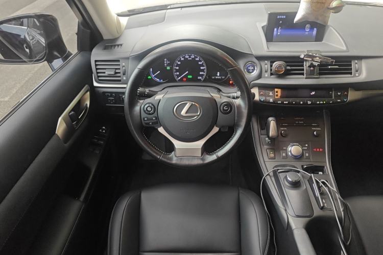 Used Lexus CT 2017 CT200h Comfort Edition Monochrome China V Standard Steering Wheel